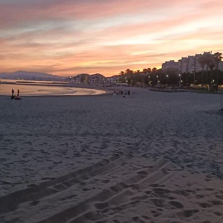 Playa 45, First Line Beach House Malaga Bagian luar foto