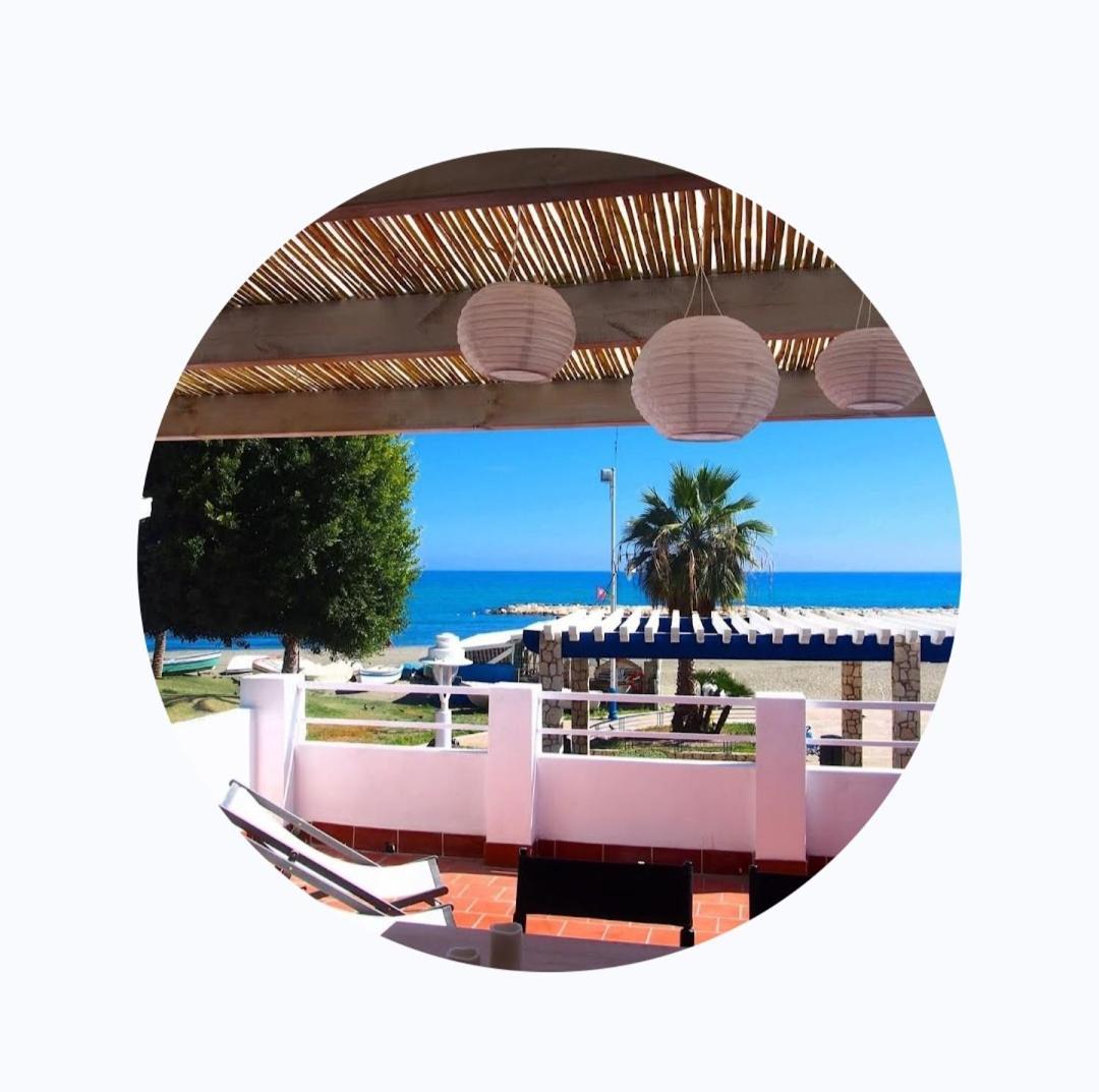 Playa 45, First Line Beach House Malaga Bagian luar foto