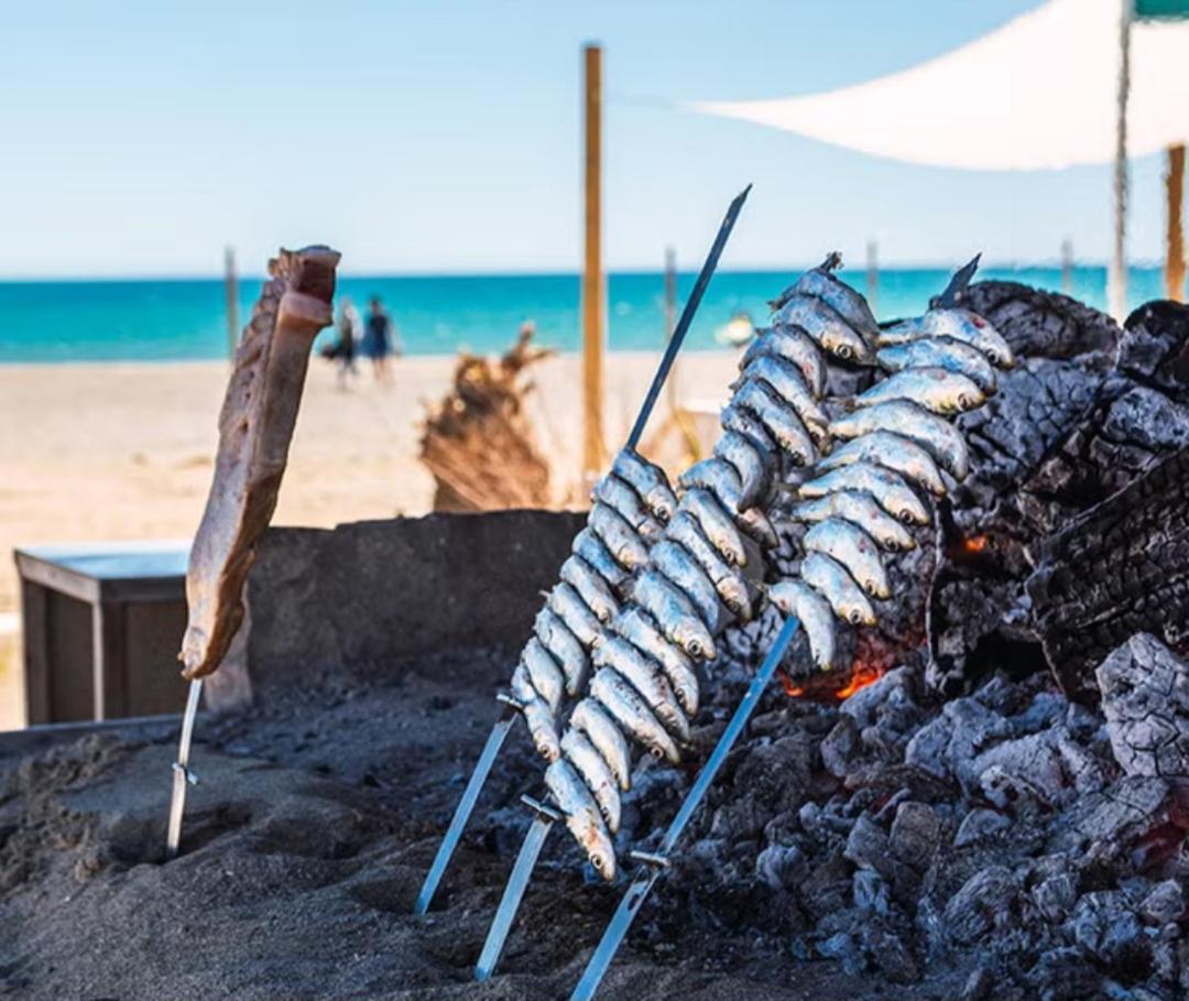 Playa 45, First Line Beach House Malaga Bagian luar foto